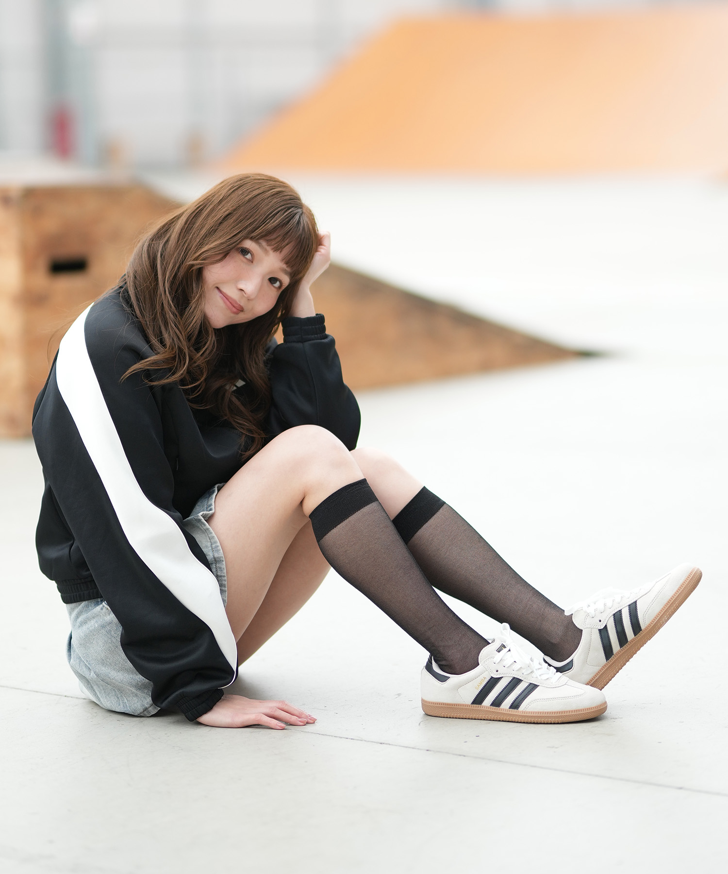 [421261957 JR7108] スライド02