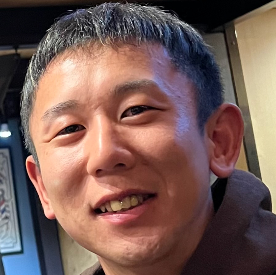 監修者 ムラサキスポーツ ギアプロダクトサービス部 スノーウエア部門 バイヤー 宮武 翔瑠（みやたけ かける）