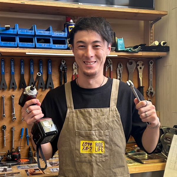 スタッフ組立の安心感