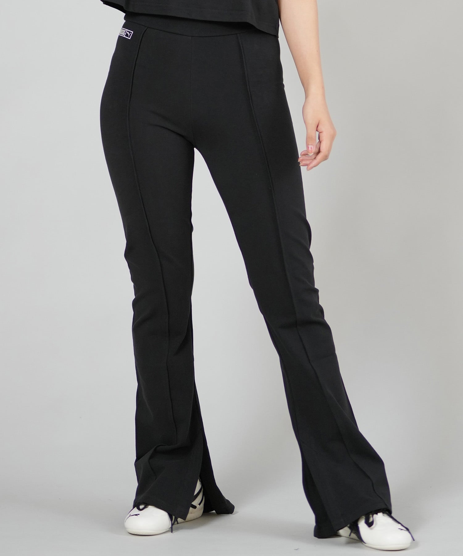 PUMA プーマ ロングパンツ レディース フレアパンツ BLACKPINK ROSE 韓国 ROSE SLIM PINTUCK FLARE 635156(01-XS)