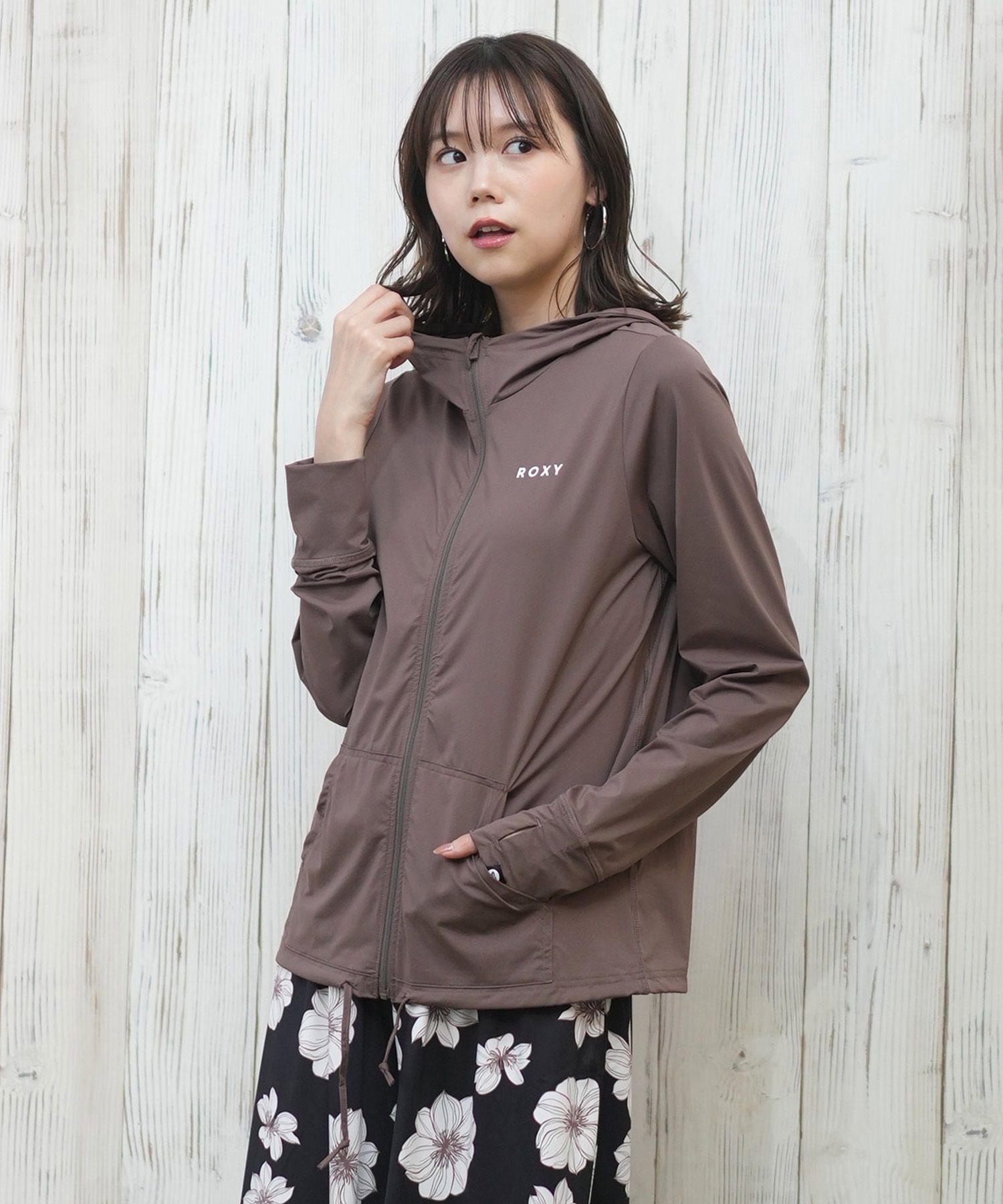 ROXY ロキシー 水着 レディース ラッシュガード ジップアップ パーカー UVカット 接触冷感 速乾 軽量 AURORA RLY251029(BRN-S)