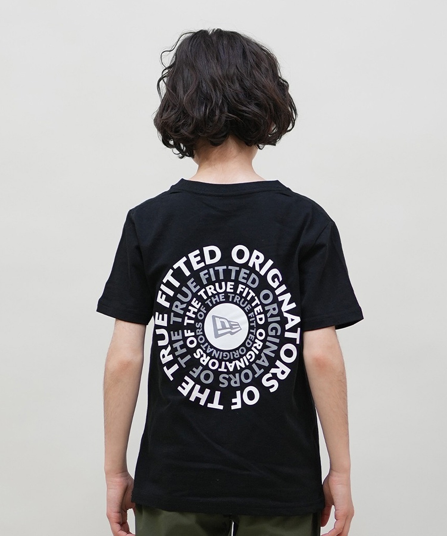 NEW ERA ニューエラ 半袖 Tシャツ キッズ バックプリント Youth 半袖 コットン Tシャツ Circle OOTTF 14414391(BLK-130cm)