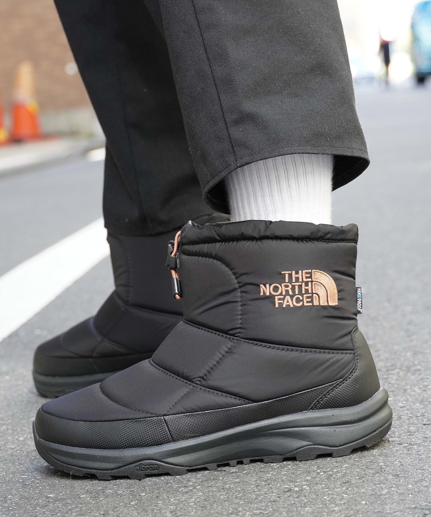 THE NORTH FACE ザ・ノース・フェイス ブーツ メンズ レディース ヌプシ ブーティ ウォータープルーフ ロゴ ショート アークティックグリップ NF52485(KW-23.0cm)