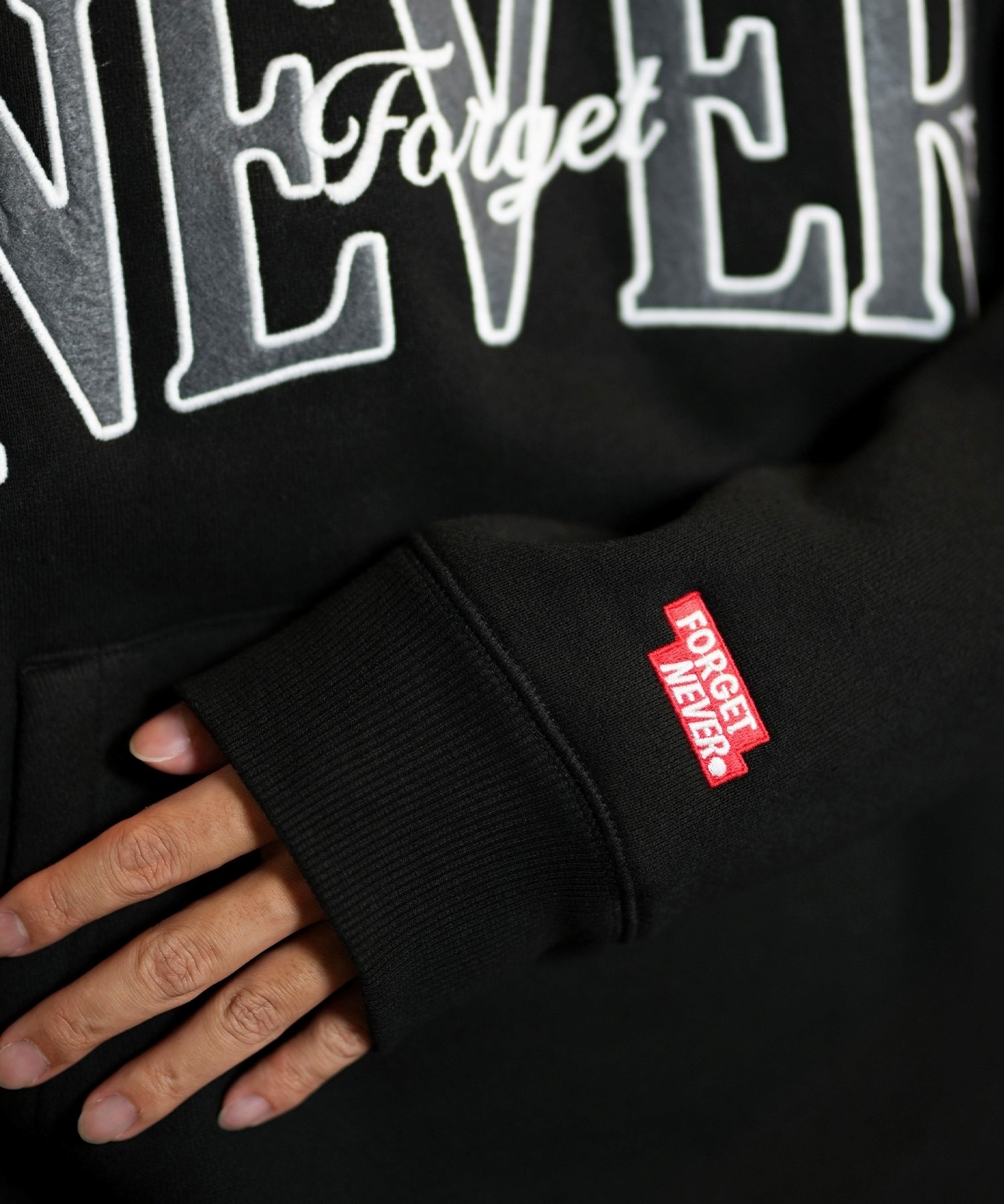 FORGET NEVER フォーゲットネバー ハーフジップトレーナー ビックシルエット 244OO1TR090FN	ムラサキスポーツ限定(BLK-M)