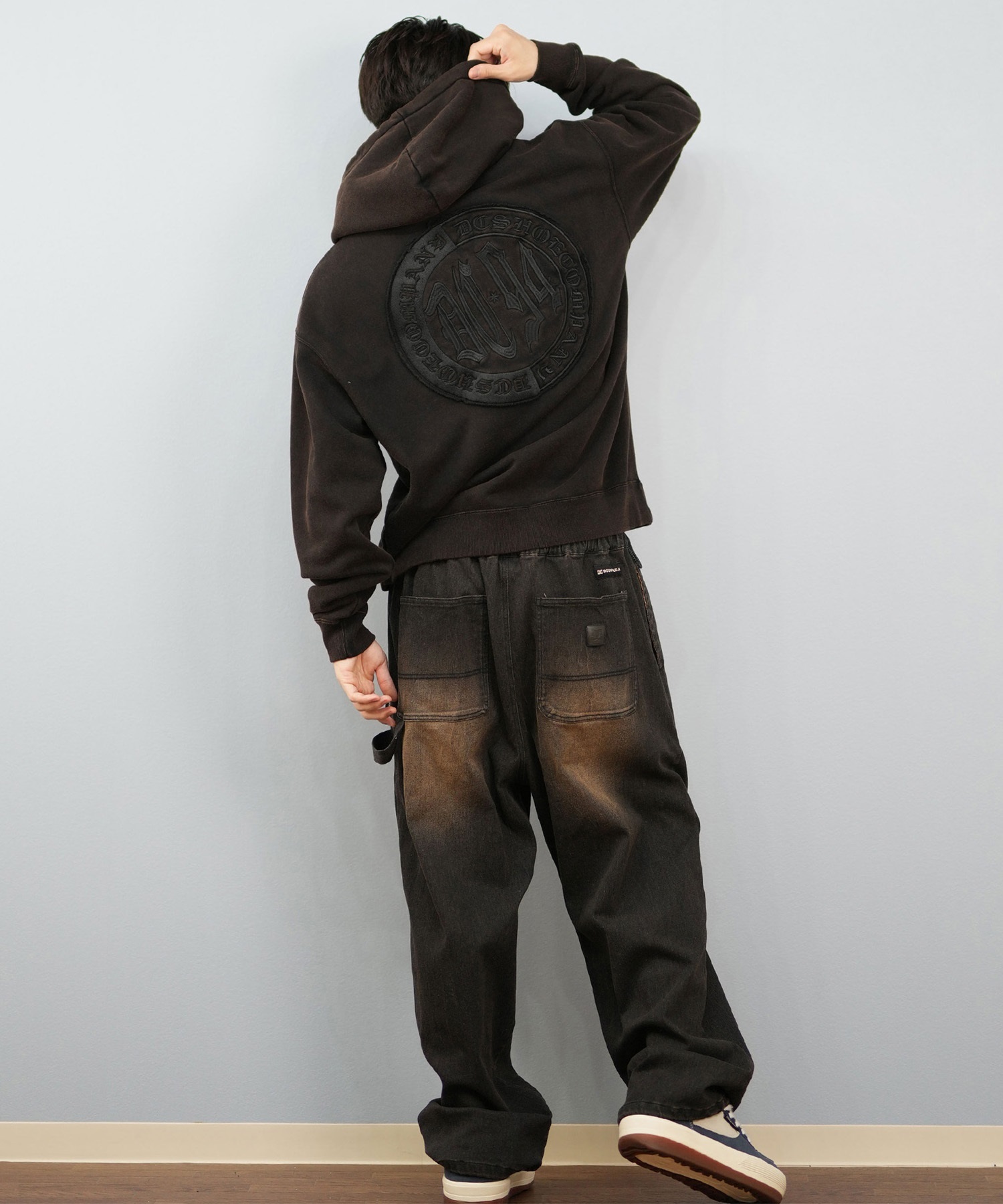 DC ディーシー プルオーバー パーカー メンズ バックプリント 25 HIDDEN PH パーカー DPO254038(BKB-M)