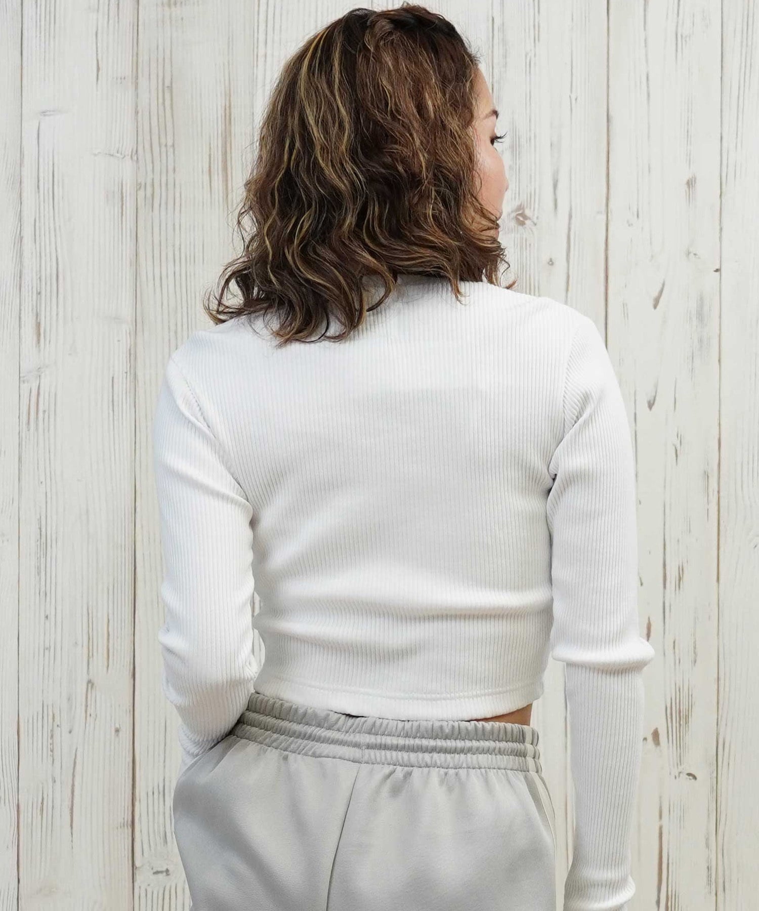 DC ディーシー 長袖 Tシャツ ロンT レディース クロップド丈 ショート丈 ジップアップ TELECO ZIP CARDIGAN LCD254310(BES-M)