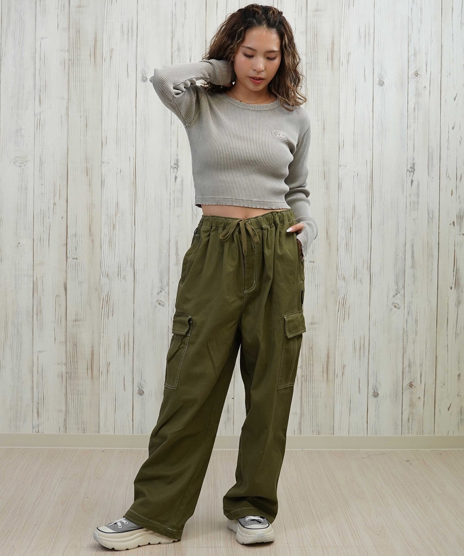 DC ディーシー 長袖 Tシャツ ロンT レディース クロップド丈 ショート丈 シンプル TELECO SHORT LS LLT254311(BES-M)