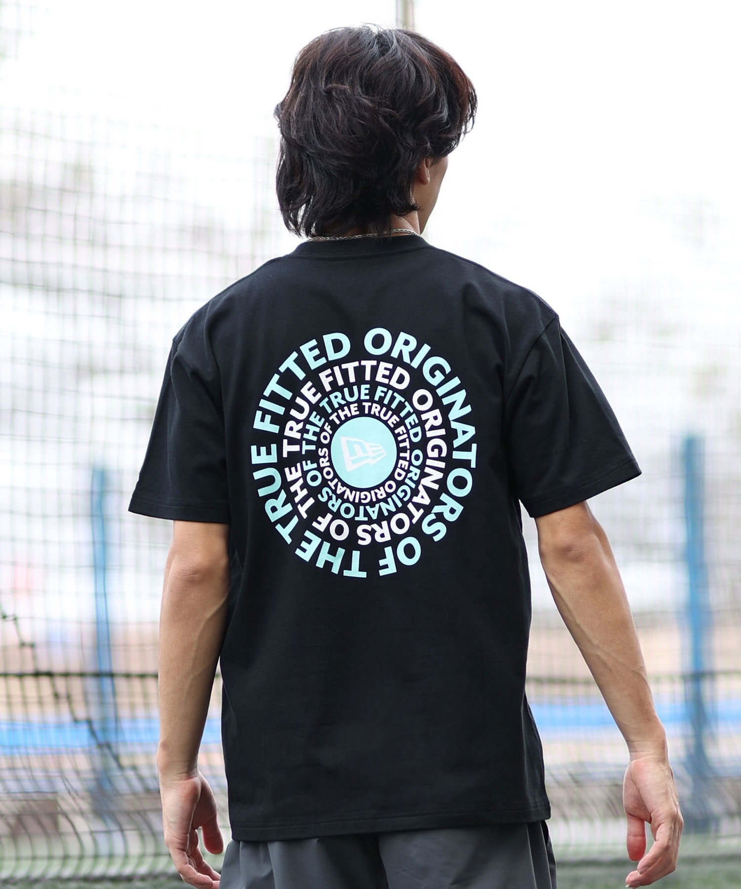 NEW ERA ニューエラ 半袖 Tシャツ メンズ ロゴ バックプリント Circle OOTTF 14410112(BK/BL-M)