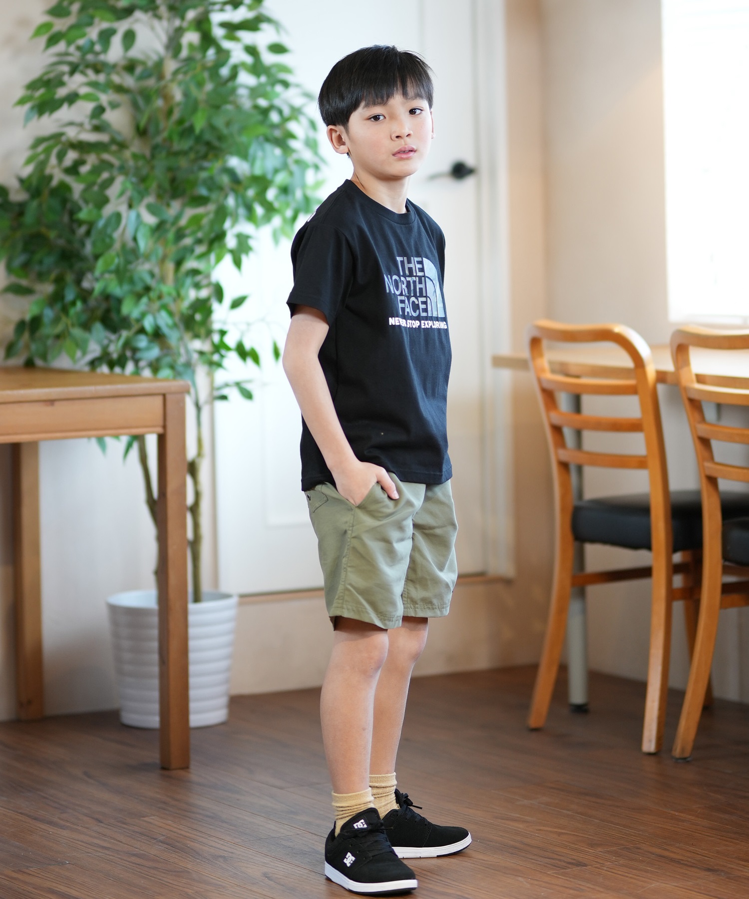 THE NORTH FACE ザ・ノース・フェイス Tシャツ キッズ 半袖 UVカット ショートスリーブカモロゴティー NTJ32359(WW-130cm)