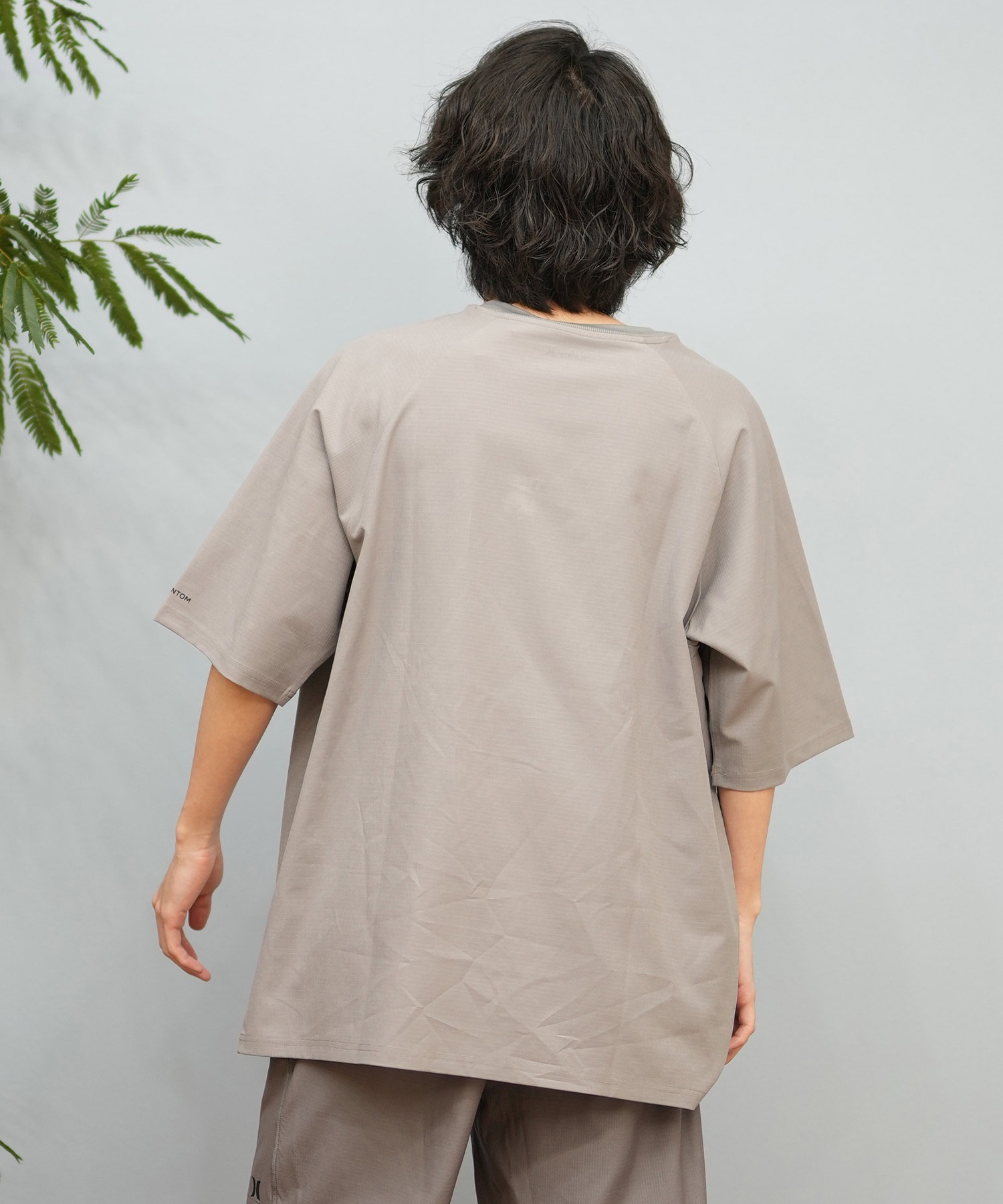 Hurley ハーレー 水着 ラッシュガード 半袖 Tシャツ メンズ ワンポイント ロゴ 水陸両用 撥水 吸水速乾 MUSS251089(WHT-M)