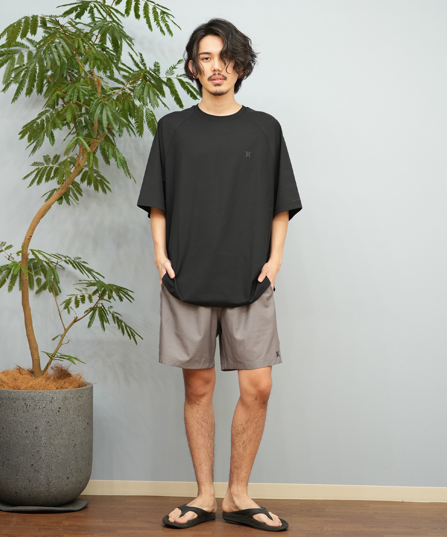 Hurley ハーレー 水着 ラッシュガード 半袖 Tシャツ メンズ ワンポイント ロゴ 水陸両用 撥水 吸水速乾 MUSS251089(WHT-M)