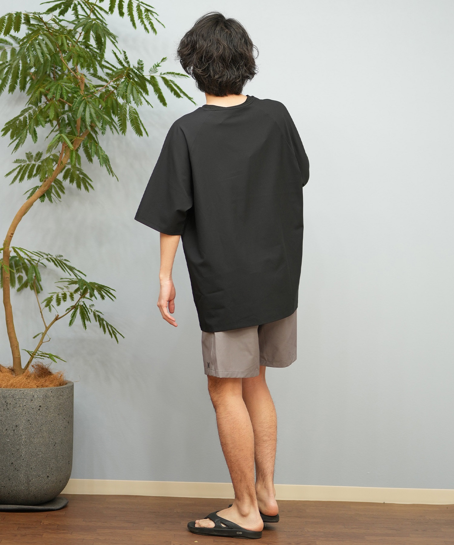 Hurley ハーレー 水着 ラッシュガード 半袖 Tシャツ メンズ ワンポイント ロゴ 水陸両用 撥水 吸水速乾 MUSS251089(WHT-M)