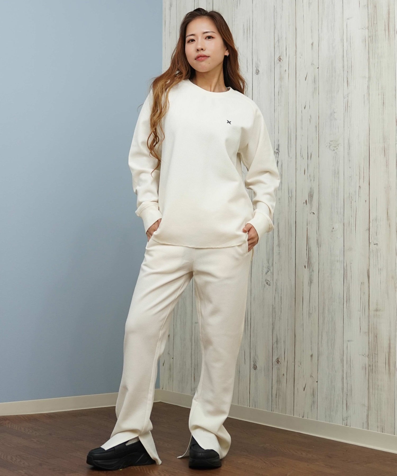 Hurley ハーレー 長袖 Tシャツ ロンT レディース サーマル ワッフル素材 ロゴ ワンポイント セットアップ対応 THERMAL LS TEE WCLS252046(OWHT-M)