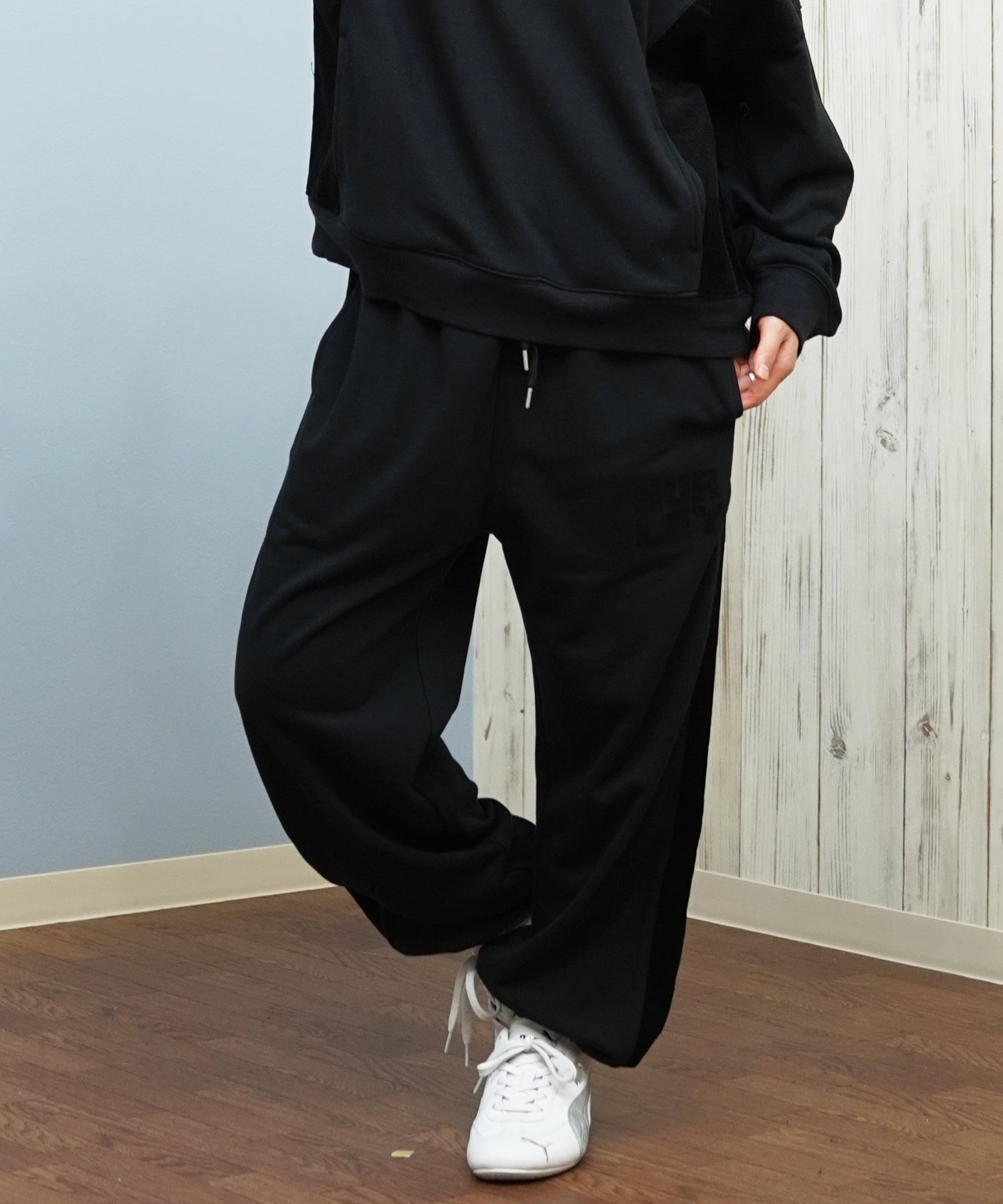 Hurley ハーレー ロングパンツ レディース スウェット ライン ウエストゴム 異素材ミックス セットアップ対応 TERRY CDR SWITCHING PANTS WCFB252024(OWHT-M)