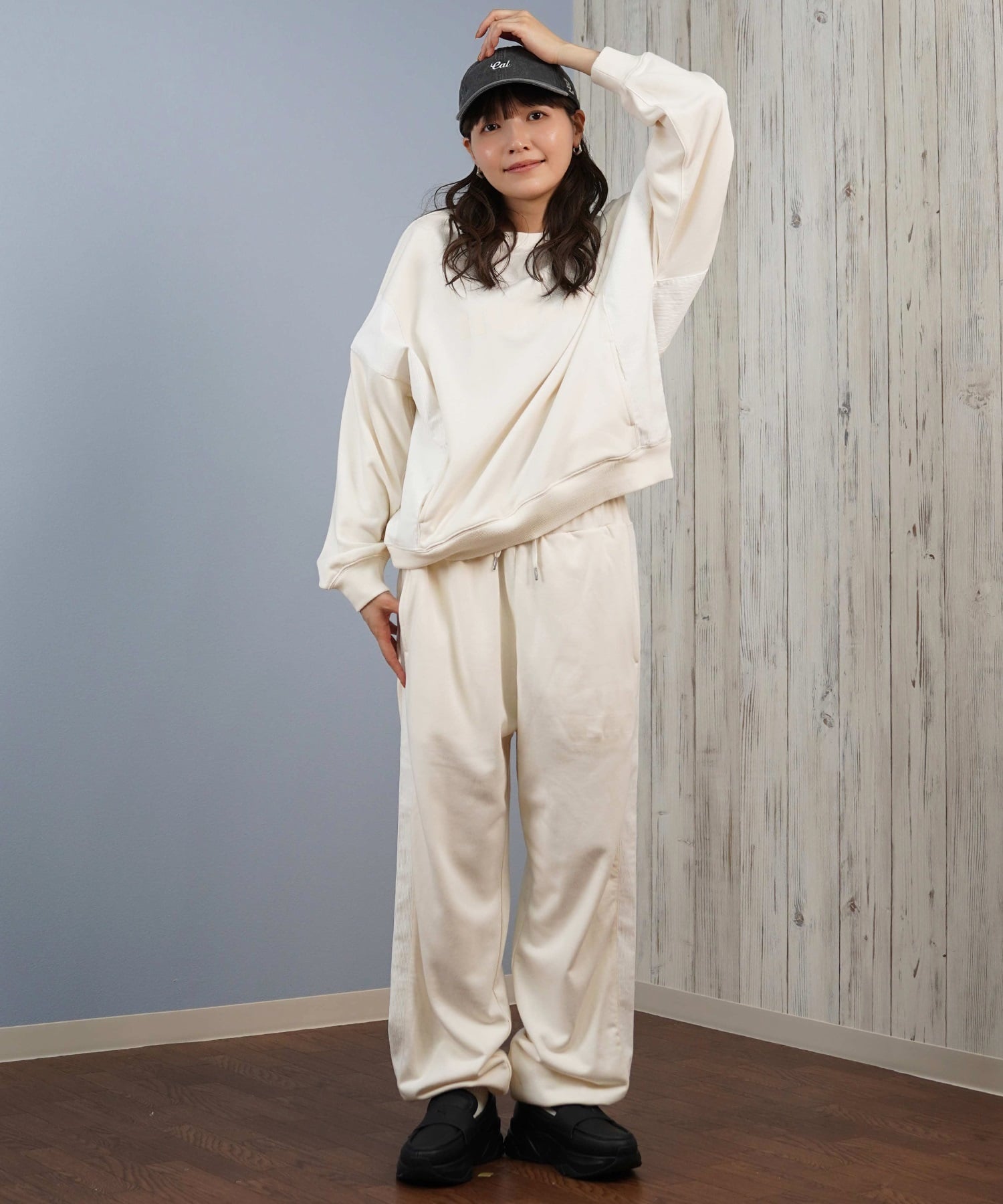 Hurley ハーレー ロングパンツ レディース スウェット ライン ウエストゴム 異素材ミックス セットアップ対応 TERRY CDR SWITCHING PANTS WCFB252024(OWHT-M)