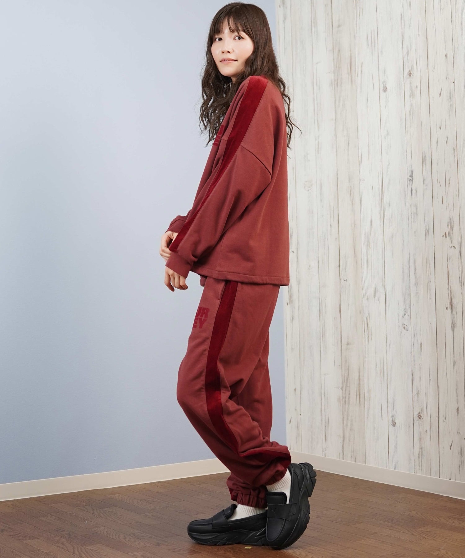 Hurley ハーレー ロングパンツ レディース スウェット ライン ウエストゴム 異素材ミックス セットアップ対応 TERRY CDR SWITCHING PANTS WCFB252024(OWHT-M)