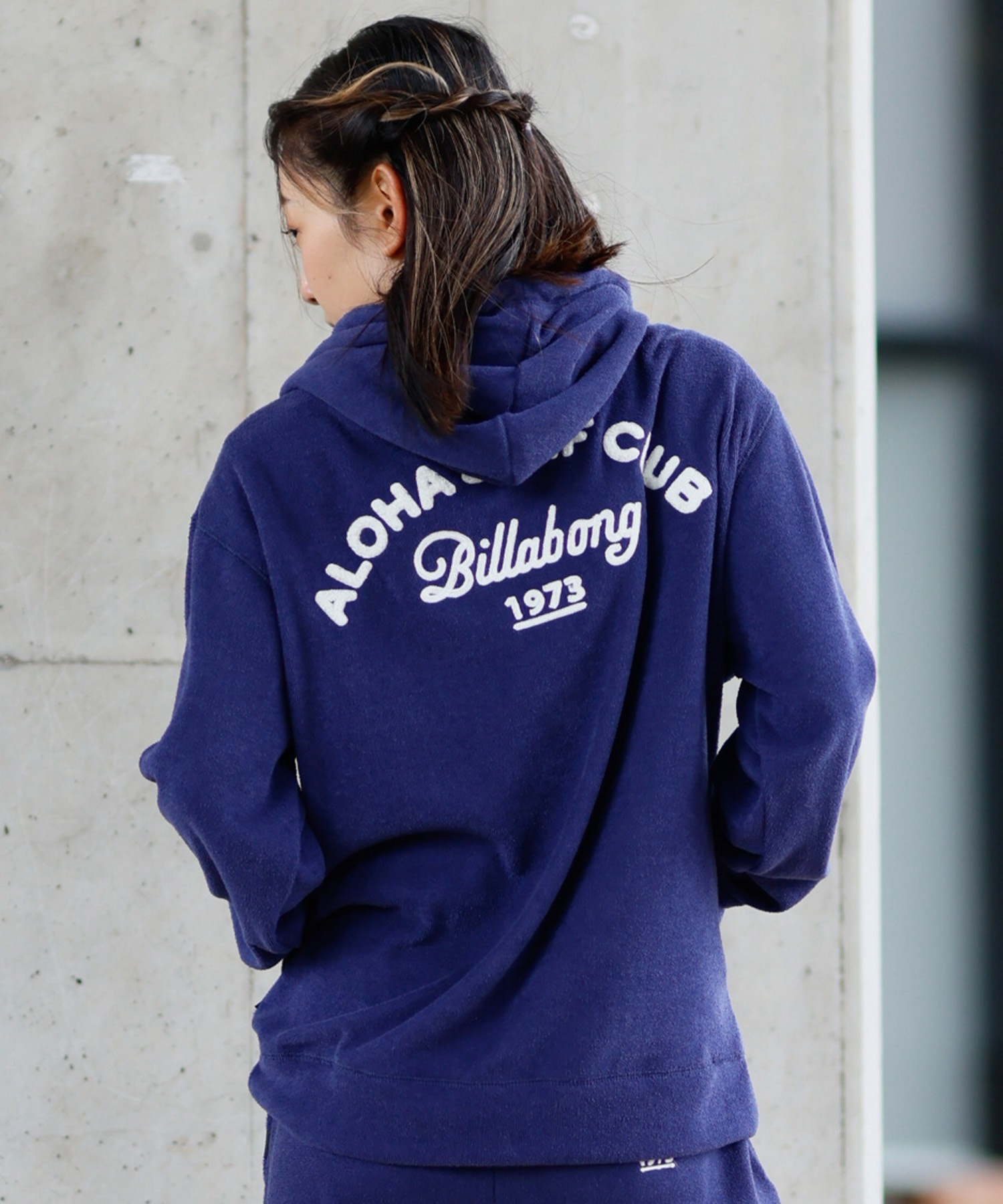 BILLABONG ビラボン パーカー ジップアップ レディース パイル生地 バックロゴ セットアップ対応 BF013-007(SCS-M)