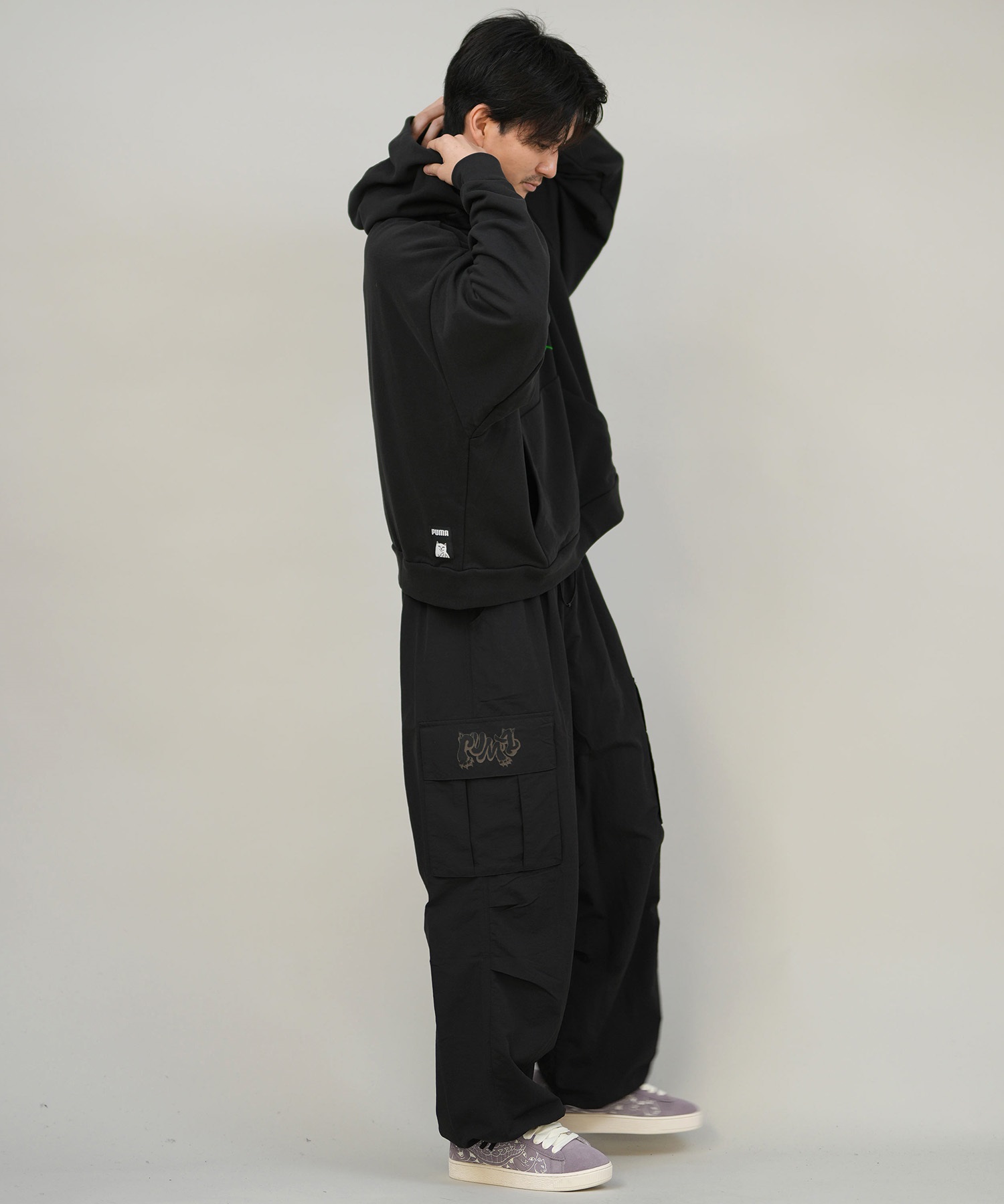 9月27日発売 PUMA プーマ × RIPNDIP リップンディップ コラボ メンズ ボクシー グラフィック フーディ プルオーバー パーカー 裏毛 632414(01-M)