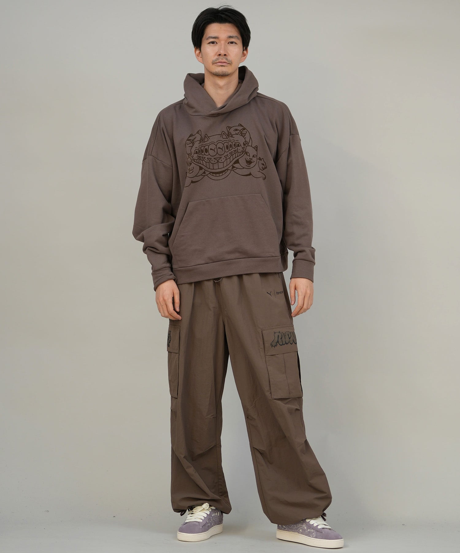 9月27日発売 PUMA プーマ × RIPNDIP リップンディップ コラボ メンズ ボクシー グラフィック フーディ プルオーバー パーカー 裏毛 632414(01-M)