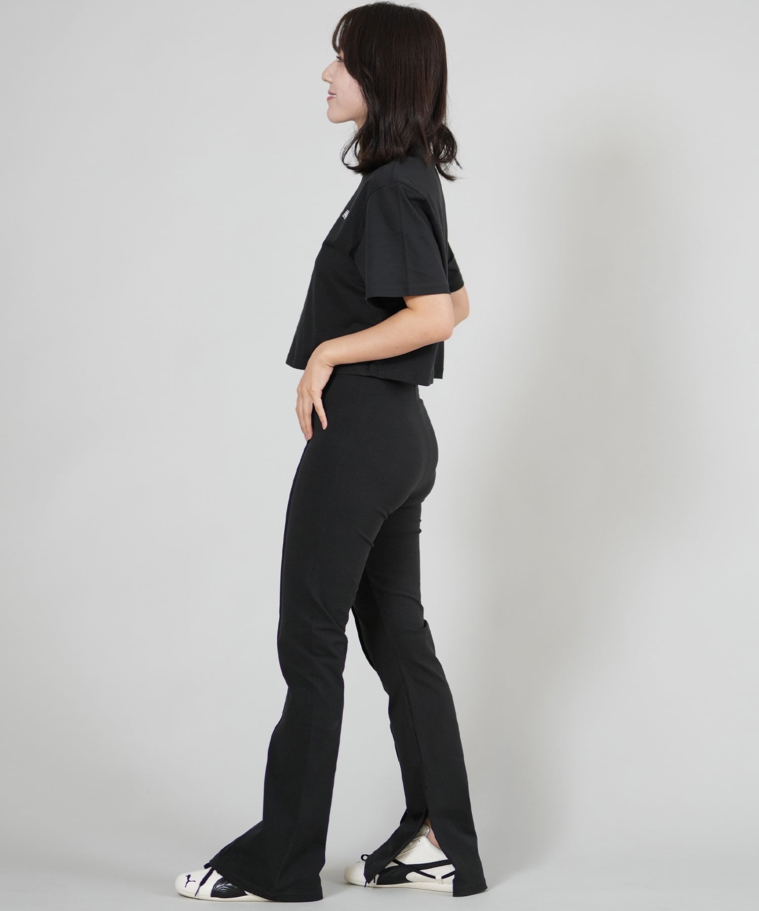 PUMA プーマ ロングパンツ レディース フレアパンツ BLACKPINK ROSE 韓国 ROSE SLIM PINTUCK FLARE 635156(01-XS)