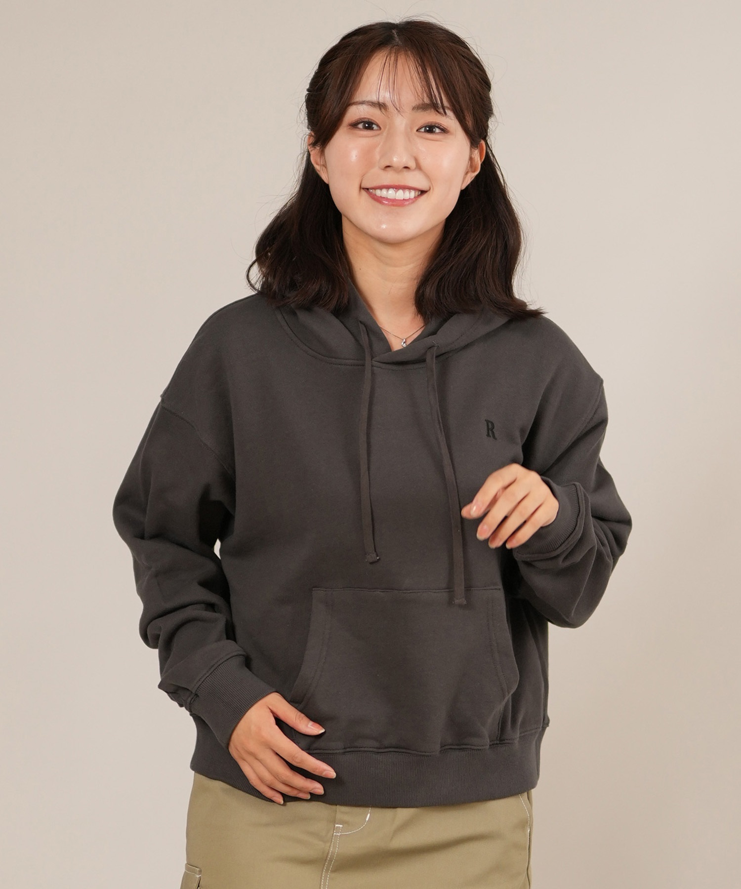 RIKKA FEMME リッカファム プルオーバー パーカー レディース スウェット フーディー ワンポイント 刺繍 裏毛 RF25FW17(IVO-FREE)