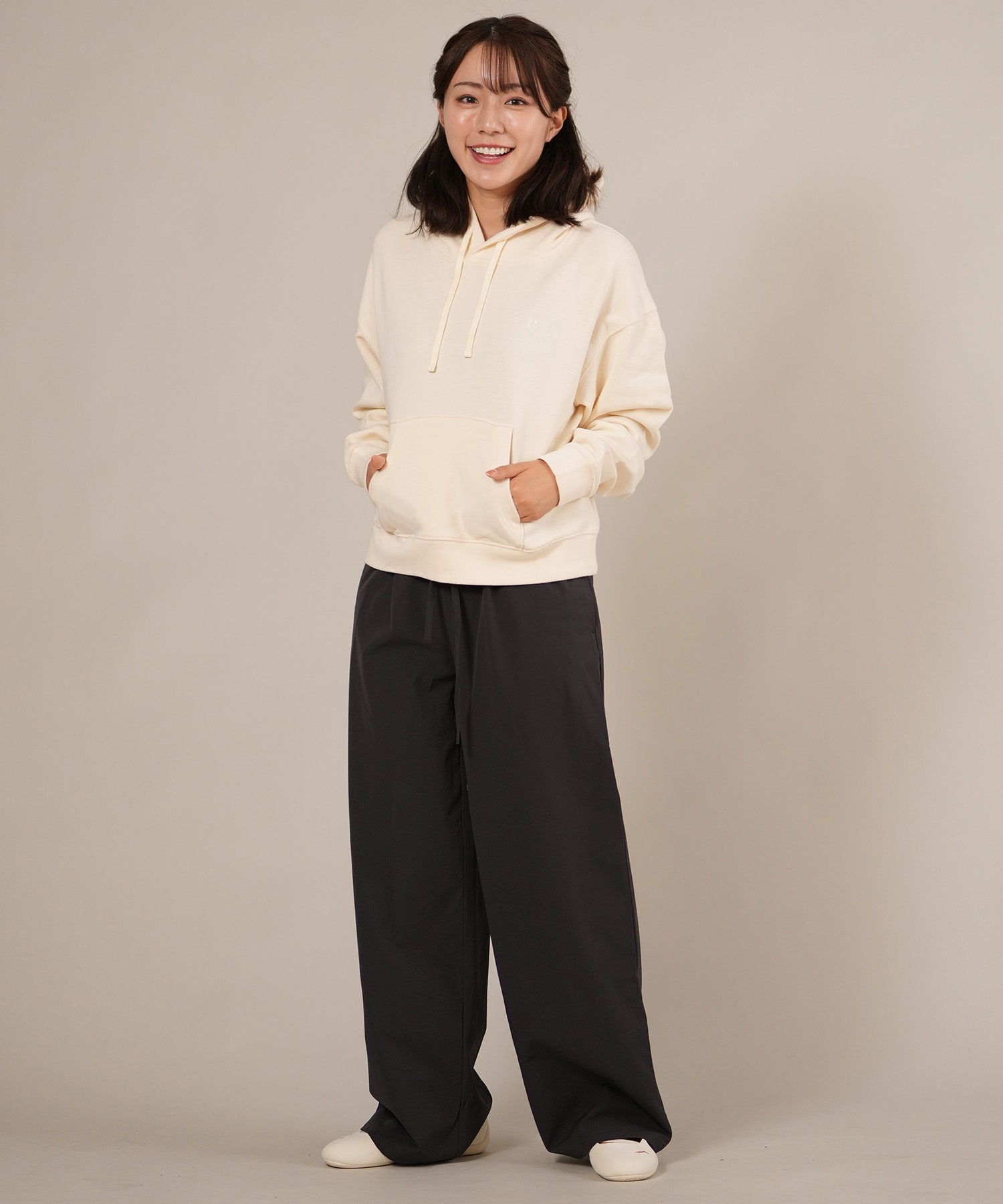 RIKKA FEMME リッカファム プルオーバー パーカー レディース スウェット フーディー ワンポイント 刺繍 裏毛 RF25FW17(IVO-FREE)