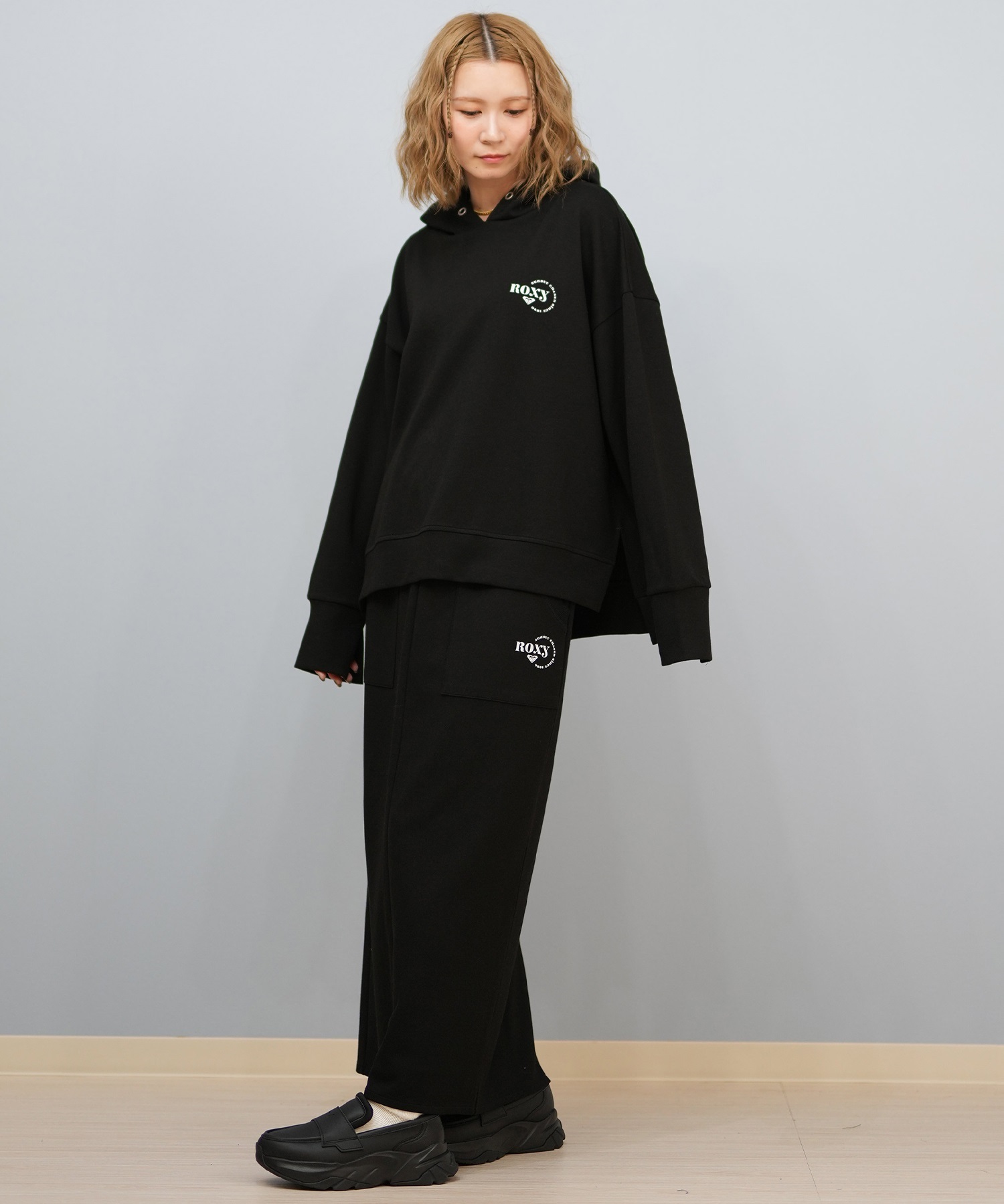 ROXY ロキシー プルオーバー パーカー レディース フーディー ロゴ ワンポイント オーバーサイズ セットアップ対応 RPO254610M(BLK-M)