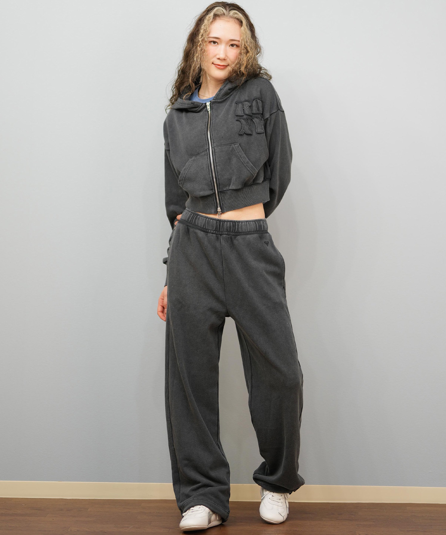 ROXY ロキシー ジップアップ パーカー レディース ウォッシュ加工 クロップド丈 ショート丈 セットアップ対応 YOLO ZIP RZP254034(BBK-S)