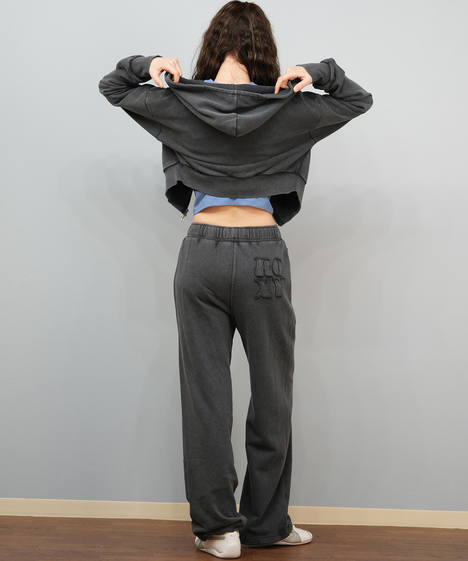 ROXY ロキシー ジップアップ パーカー レディース ウォッシュ加工 クロップド丈 ショート丈 セットアップ対応 YOLO ZIP RZP254034(BBK-S)