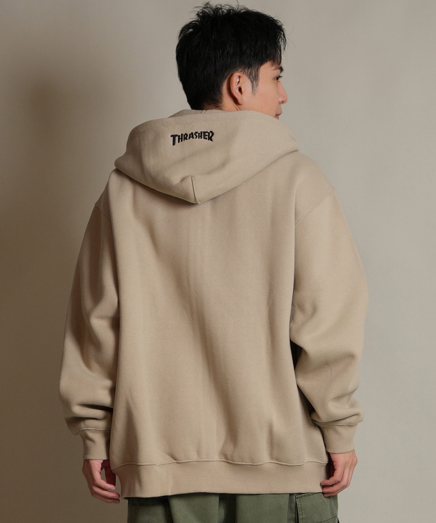 THRASHER スラッシャー ジップアップ パーカー メンズ スウェット フーディー ロゴ ワンポイント 裏起毛 254TH1PK065(WHT-M)