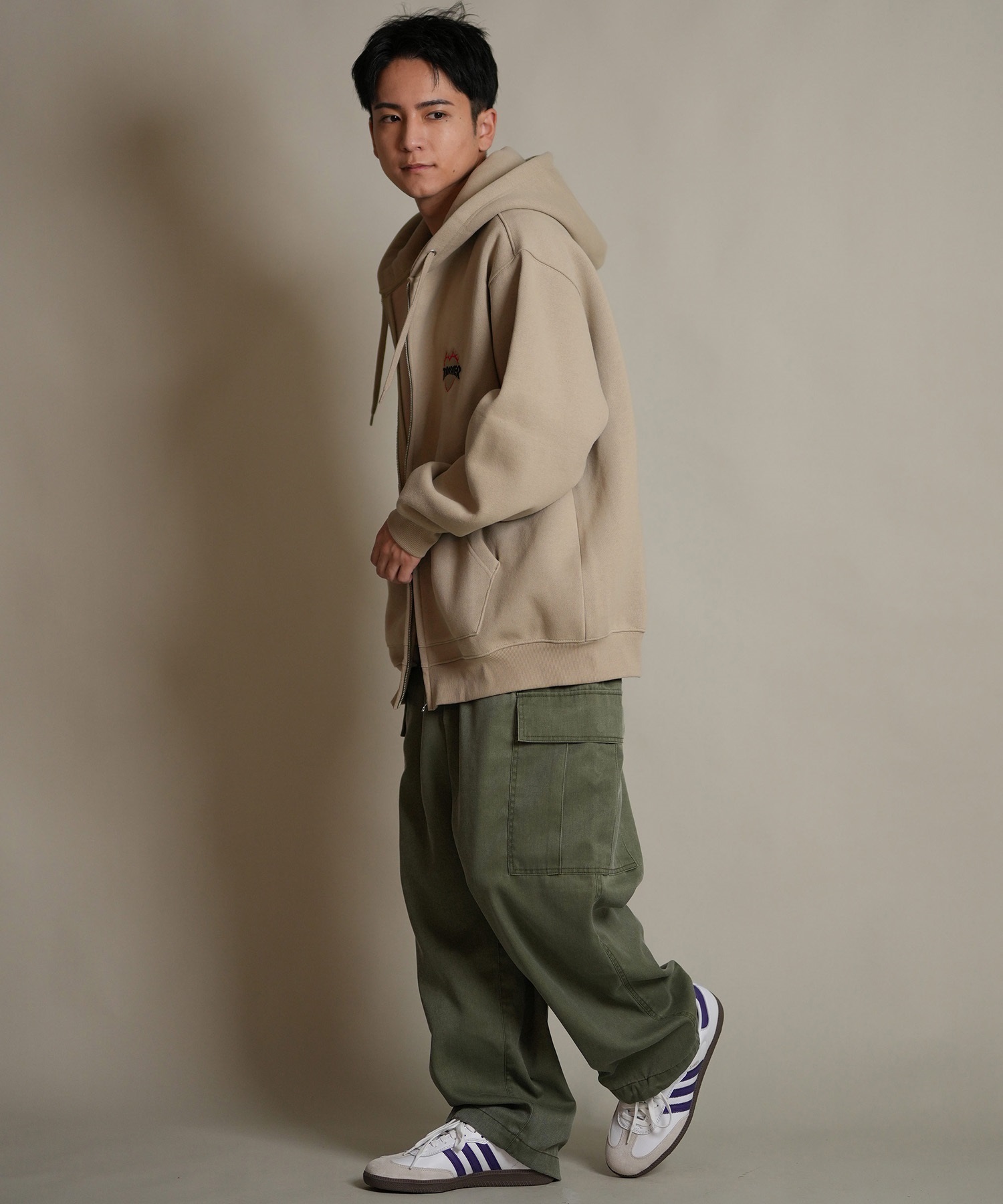 THRASHER スラッシャー ジップアップ パーカー メンズ スウェット フーディー ロゴ ワンポイント 裏起毛 254TH1PK065(WHT-M)