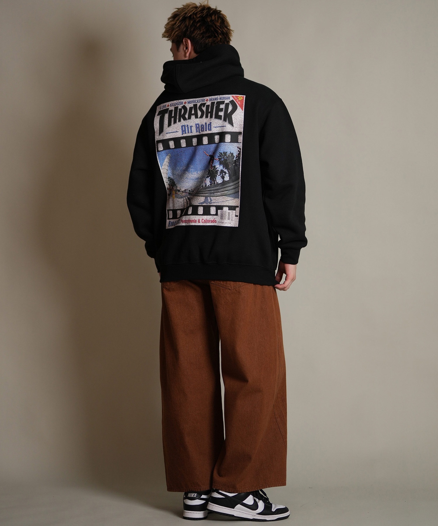 THRASHER スラッシャー プルオーバー パーカー メンズ スウェット フーディー バックプリント 裏起毛 254TH1PK066(WHT-M)