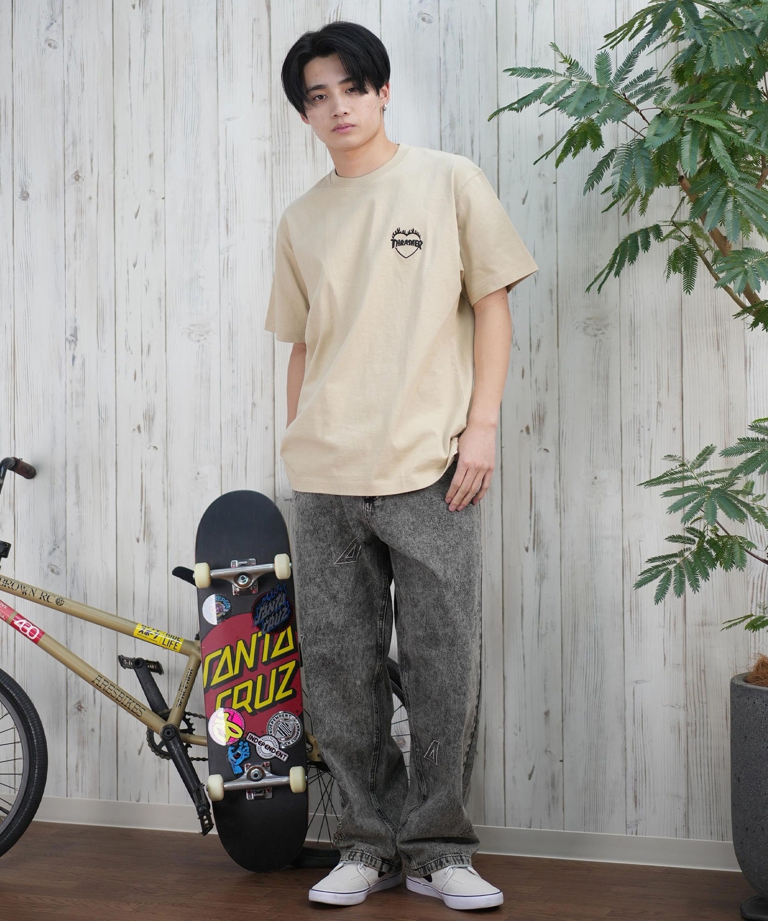THRASHER スラッシャー 半袖 Tシャツ メンズ フロント刺繍 オーバーサイズ 252TH1ST040 ムラサキスポーツ限定(WHT-S)