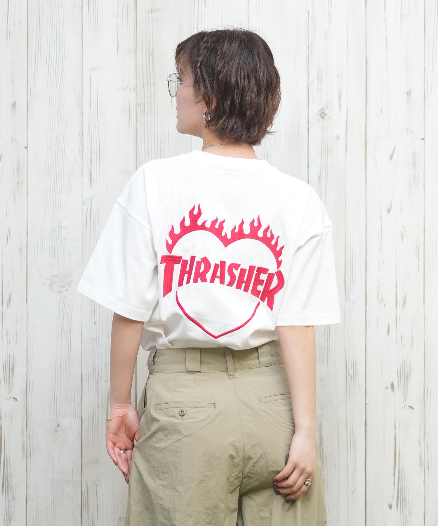 THRASHER スラッシャー 半袖 Tシャツ レディース バックプリント バーニングハート 252TH2ST030(WHT-1-M)