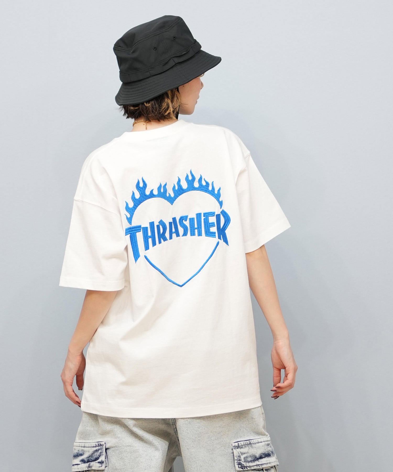 THRASHER スラッシャー 半袖 Tシャツ レディース バックプリント バーニングハート 252TH2ST030(WHT-1-M)
