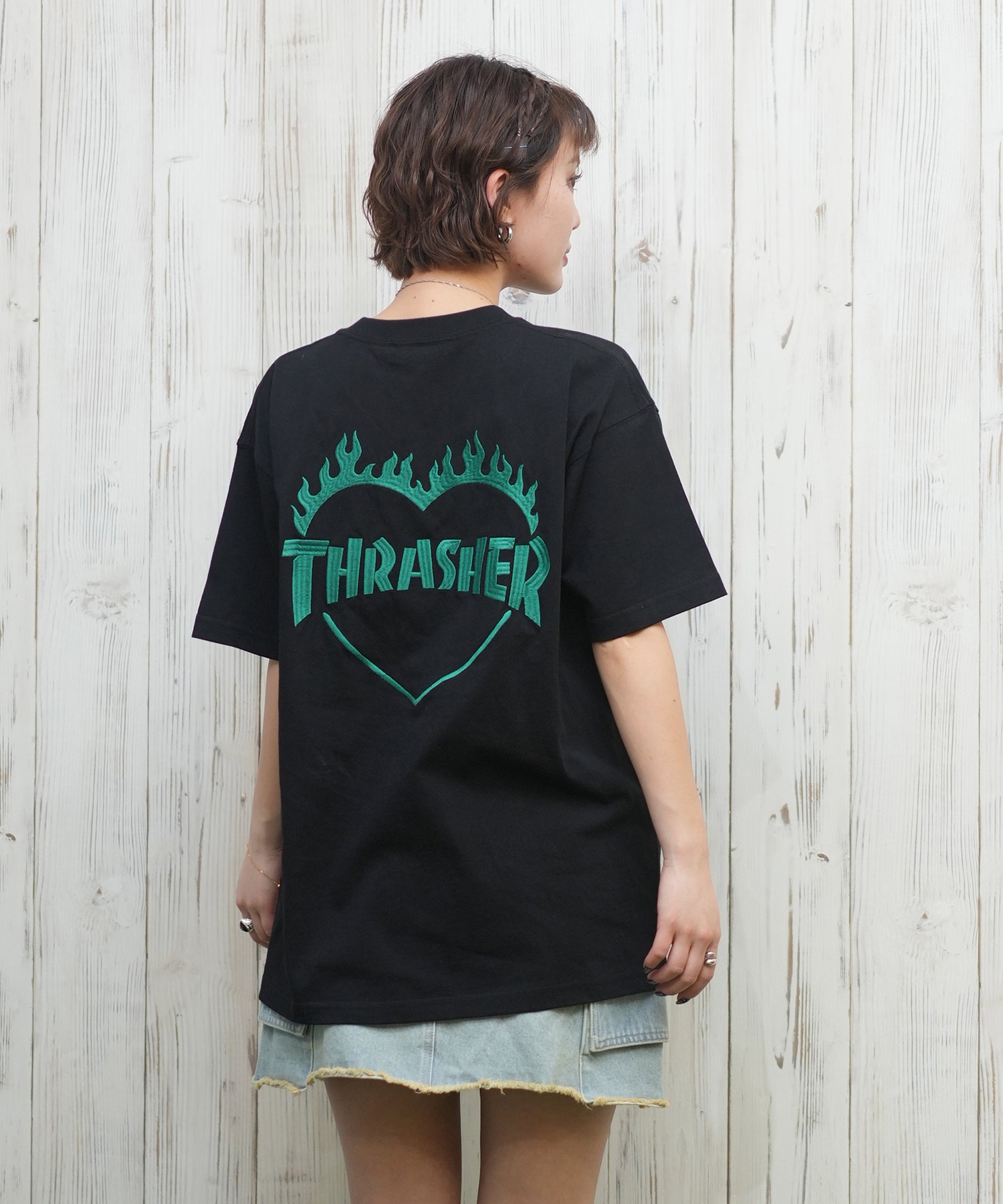 THRASHER スラッシャー 半袖 Tシャツ レディース バックプリント バーニングハート 252TH2ST030(WHT-1-M)