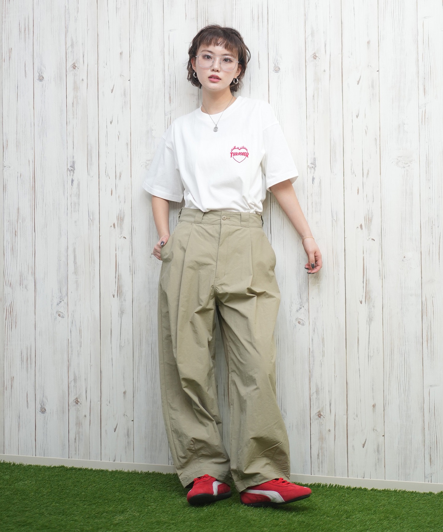 THRASHER スラッシャー 半袖 Tシャツ レディース バックプリント バーニングハート 252TH2ST030(WHT-1-M)