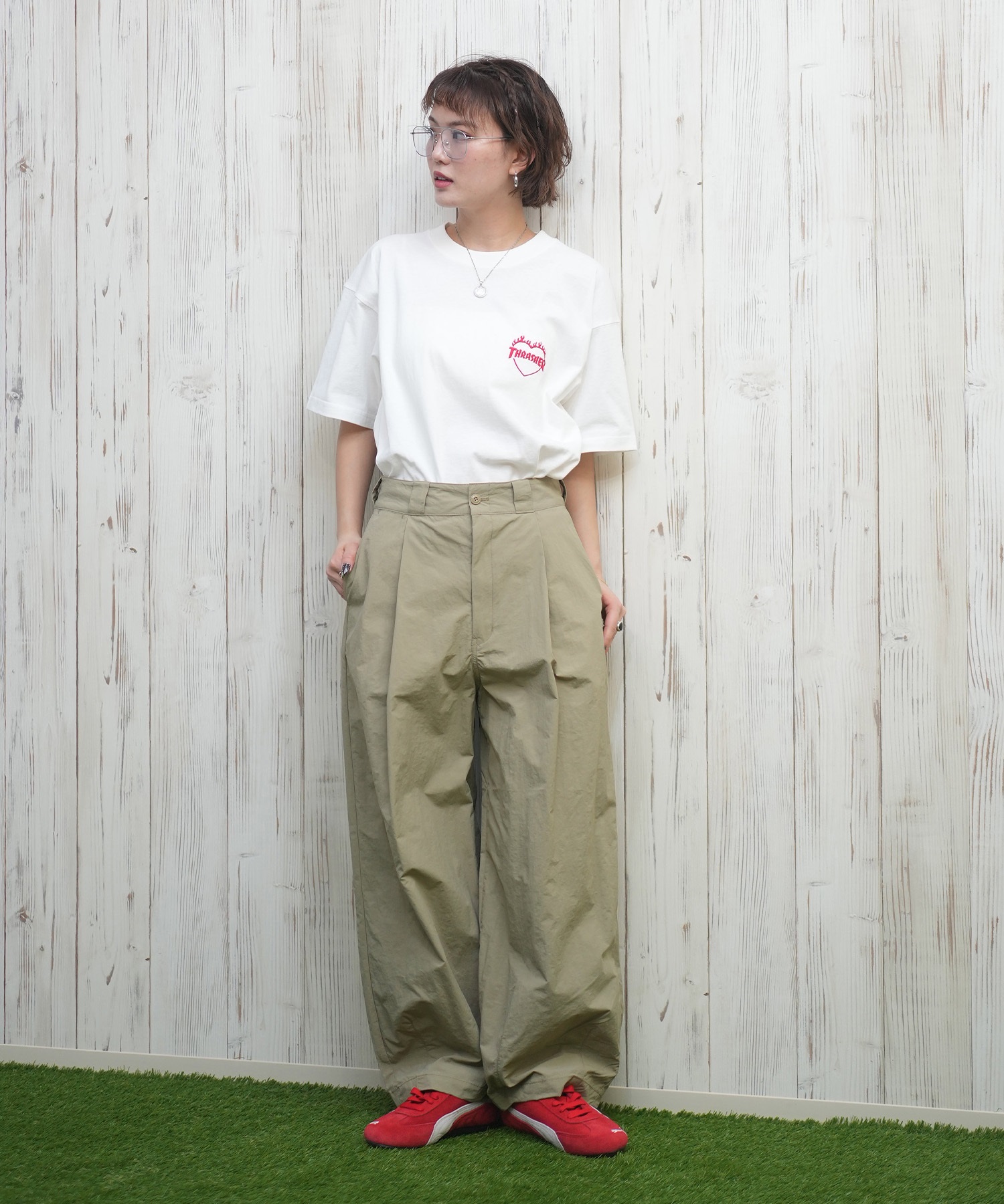 THRASHER スラッシャー 半袖 Tシャツ レディース バックプリント バーニングハート 252TH2ST030(WHT-1-M)