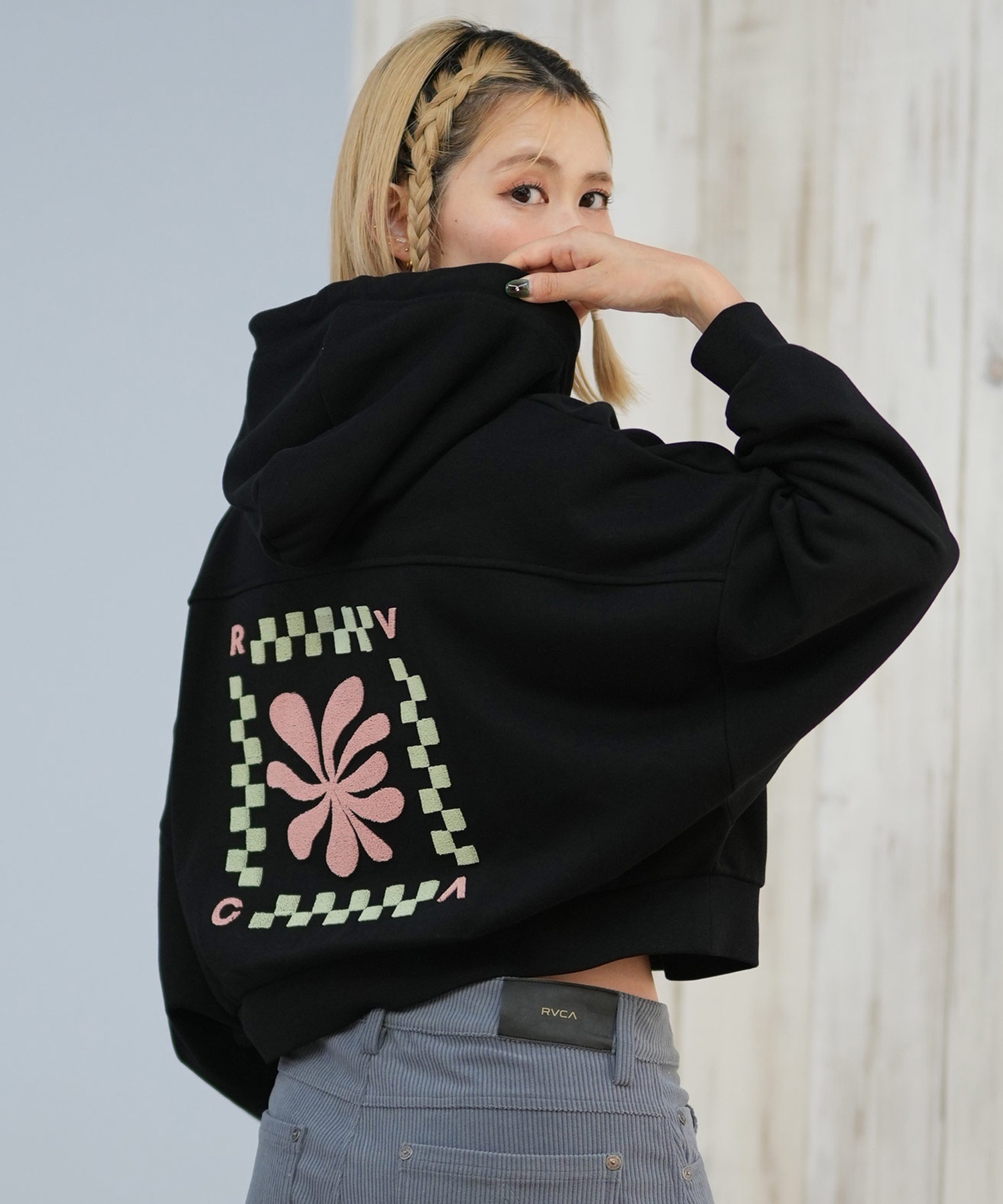 RVCA ルーカ プルオーバー パーカー レディース スウェット フーディー ショート丈 バックプリント ドルマンスリーブ 裏毛 BF044-012(BLK-S)