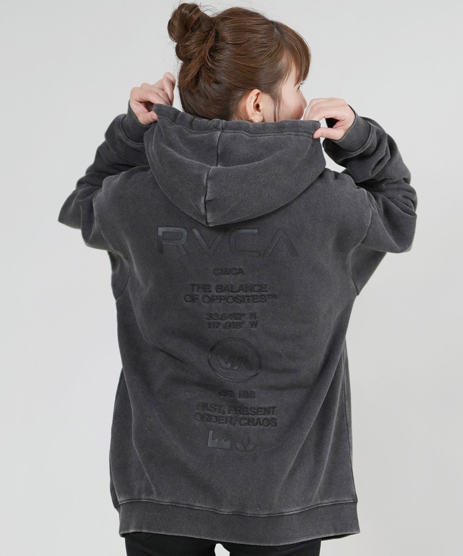 RVCA ルーカ ジップアップ パーカー レディース バックプリント ロゴ BF044-P02(BLK-M)