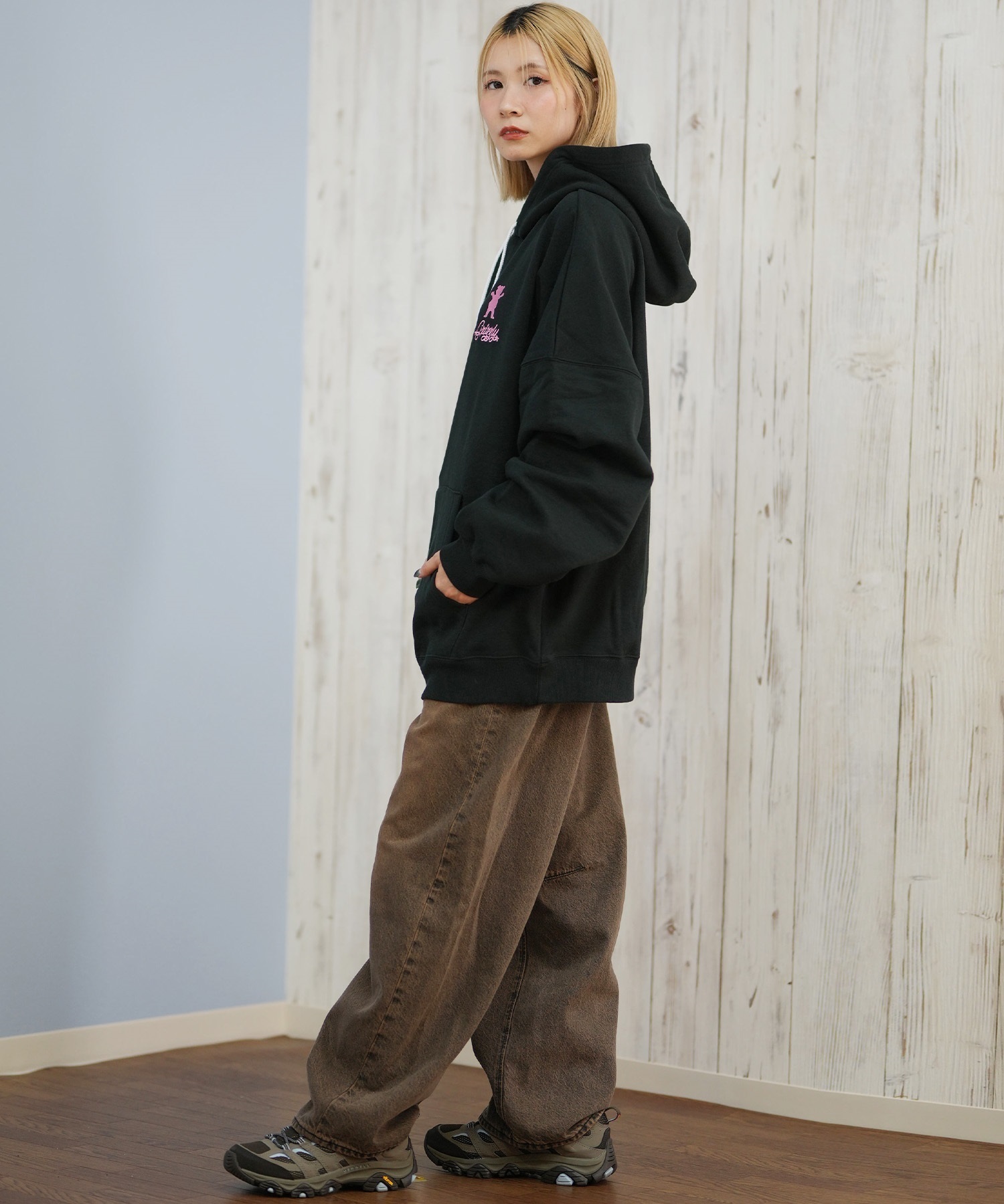 GRIZZLY グリズリー プルオーバー パーカー レディース バックプリント ロゴ 裏起毛 BIG EMBROIDERY BEAR G25FW-4332(BLK-M)