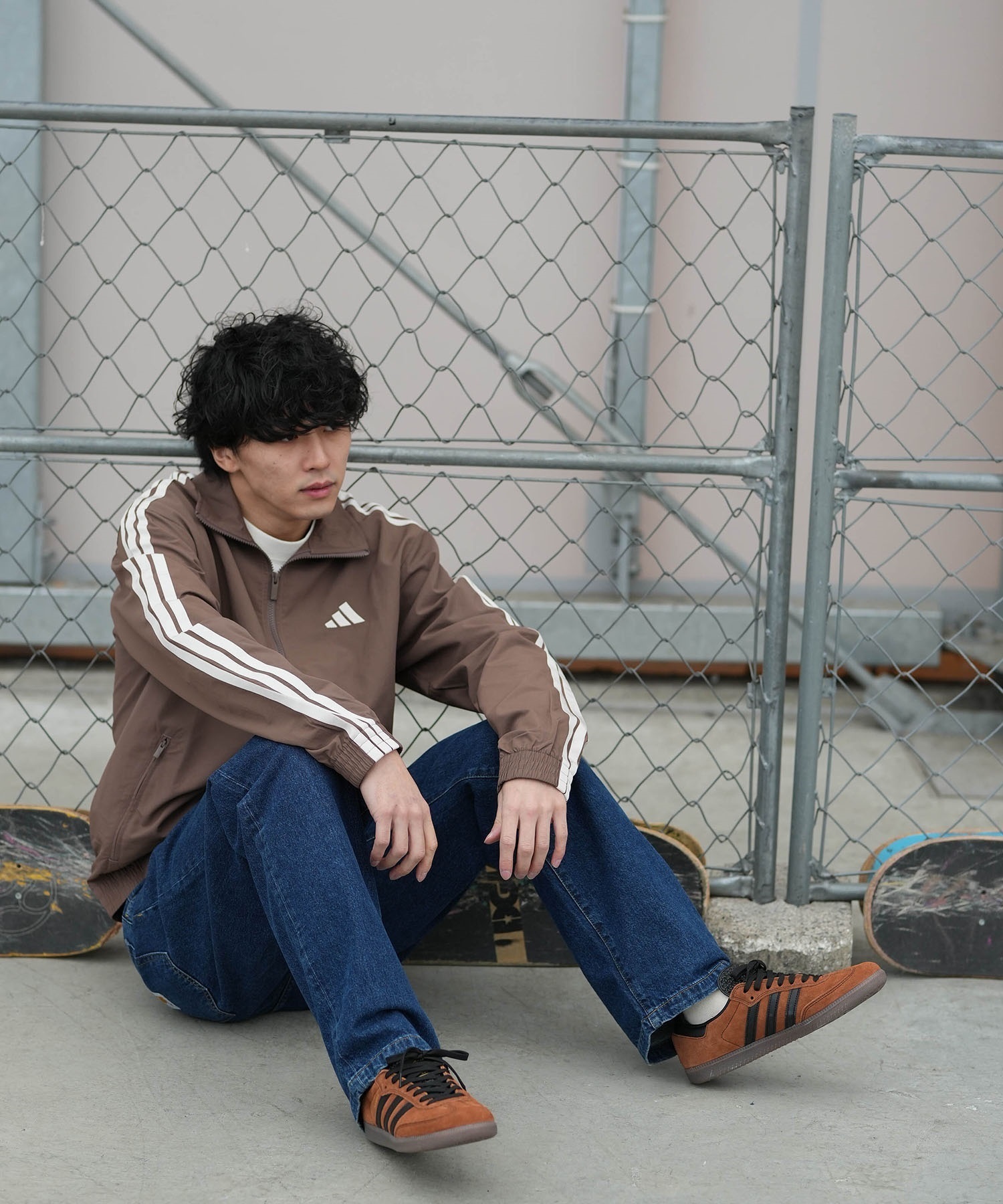 [421261958 HQ9286] スライド08